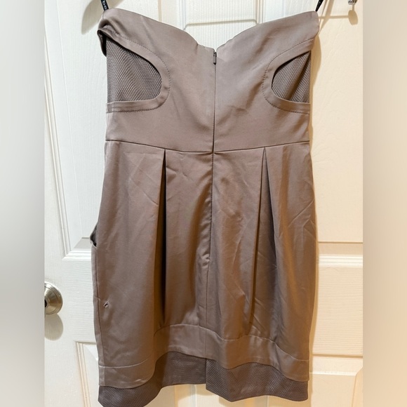 Elegant Sleeveless Mesh Cocktail Dress in Taupe - Picture 8 of 10